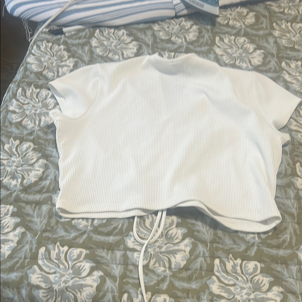 H&M White Ribbed Ruched V-Neck Top - Picture 3 of 3